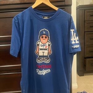 Men’s Size Medium Blue Dodgers Graphic T-Shirt